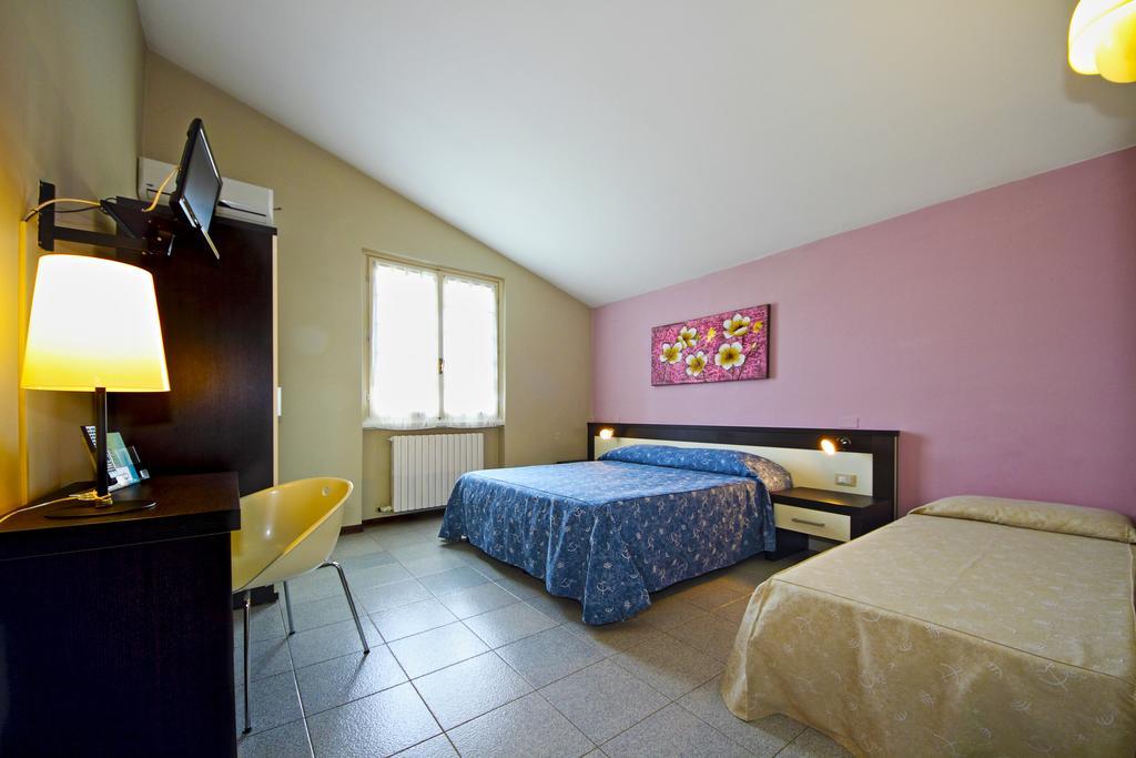 Albergo La Quiete Desenzano del Garda Buitenkant foto