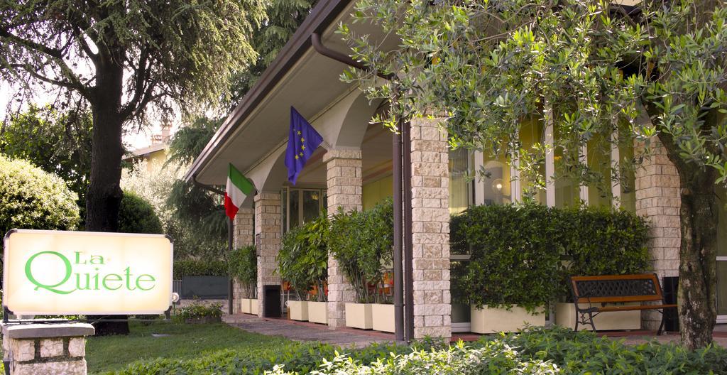 Albergo La Quiete Desenzano del Garda Buitenkant foto